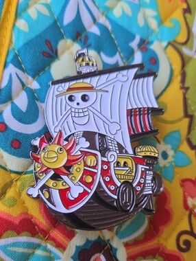One Piece Sunny Go Pirate Ship Enamel Pin - Yellow Red White